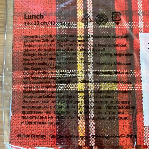 20 Luncheon napkins red tartan plaid Christmas holiday 13 inch - Picture 2 of 2